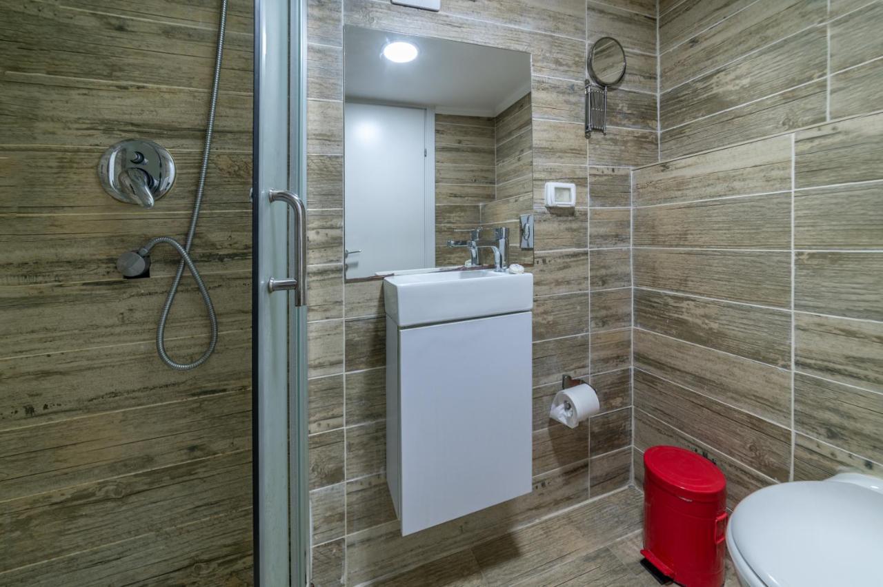 Paamonim Studios (Adults Only) Jerusalem Exteriör bild
